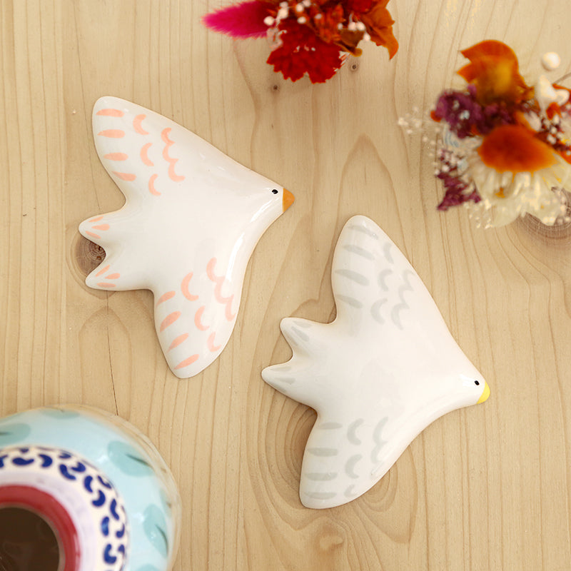 Wall bird - Pink and white